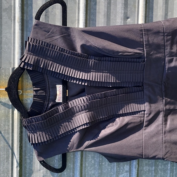 Dress - Picture 2 of 6